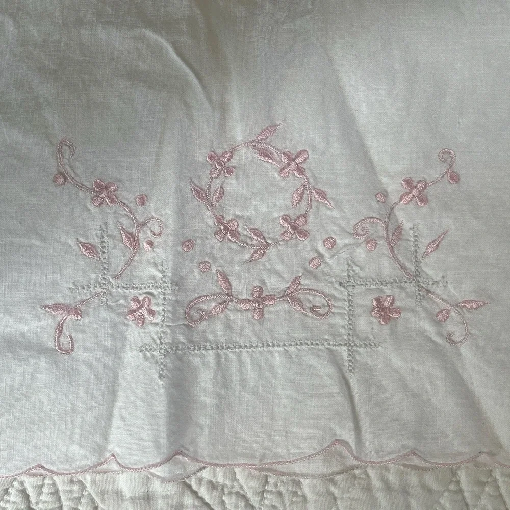 Vintage Hand Embroidered Cotton One Pillowcase Pink Flowers‎ Floral Ring Scroll